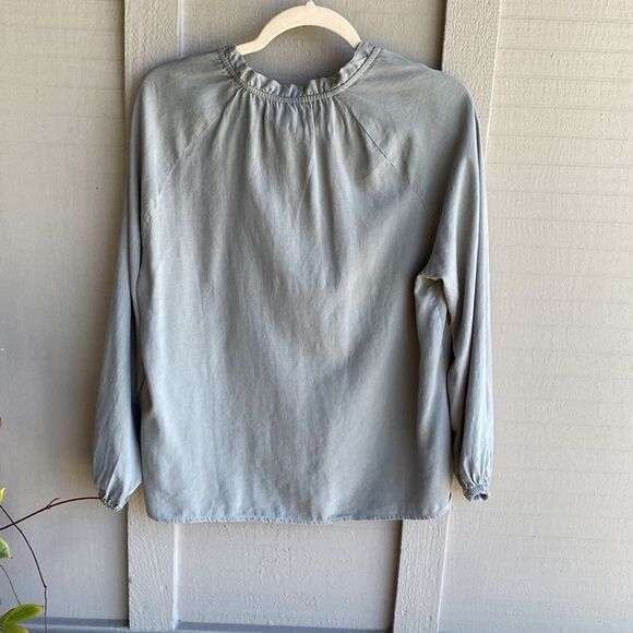 NWT Anthro Cloth & Stone Raglan Ruffle Neck Blouse in Blue/Green Size: M - Picture 10 of 16